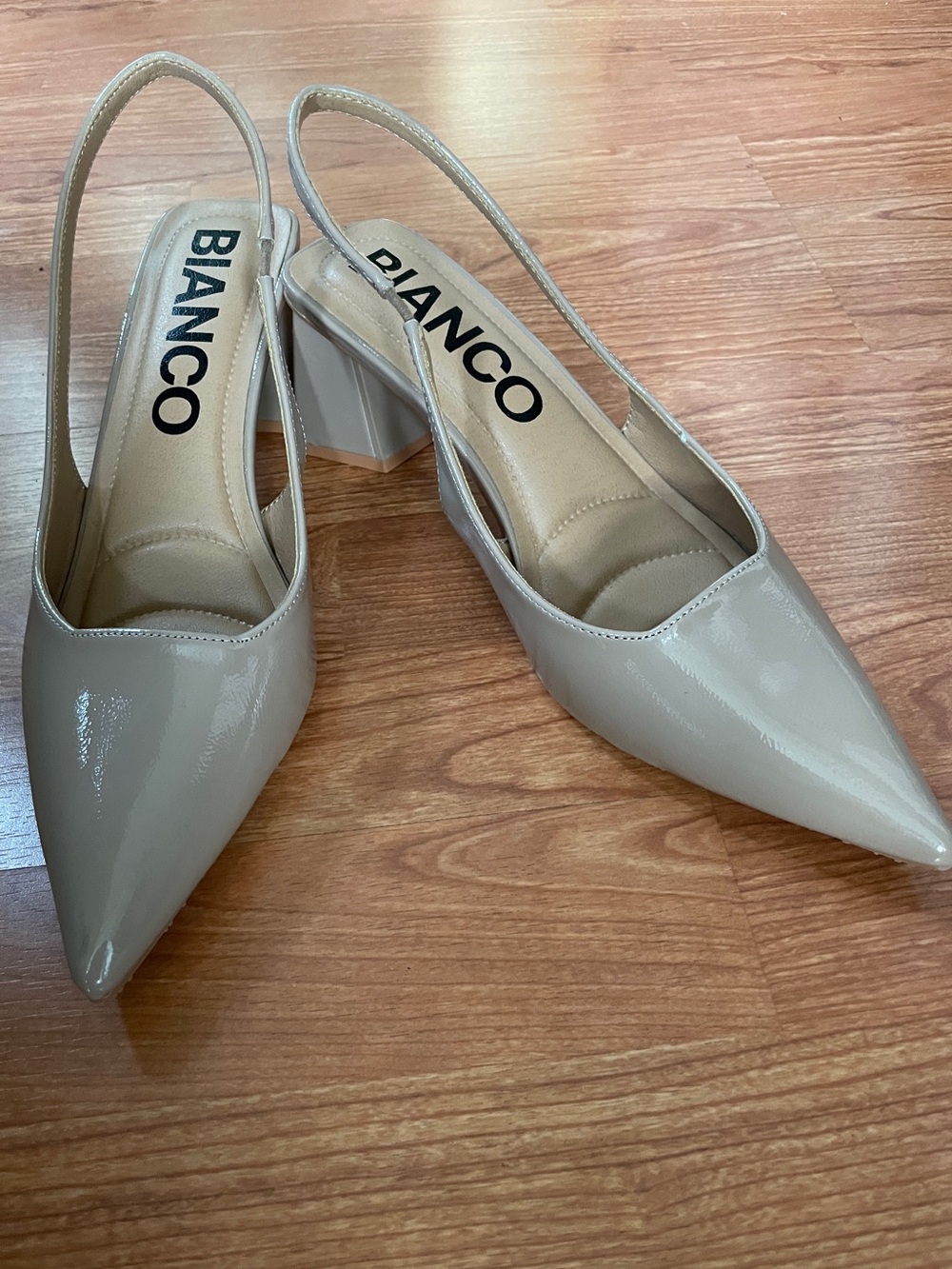 Bianco Women's Pointed Slingback Heels in Light Beige Patent
